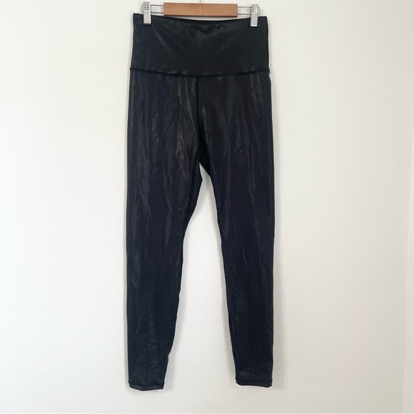 Wildfox Women's Pants Dylan Leggings Black Faux Leather Stretchy Shiny Size M - Picture 2 of 10